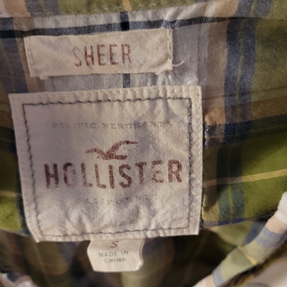 Thin plaid button up top - Picture 3 of 5